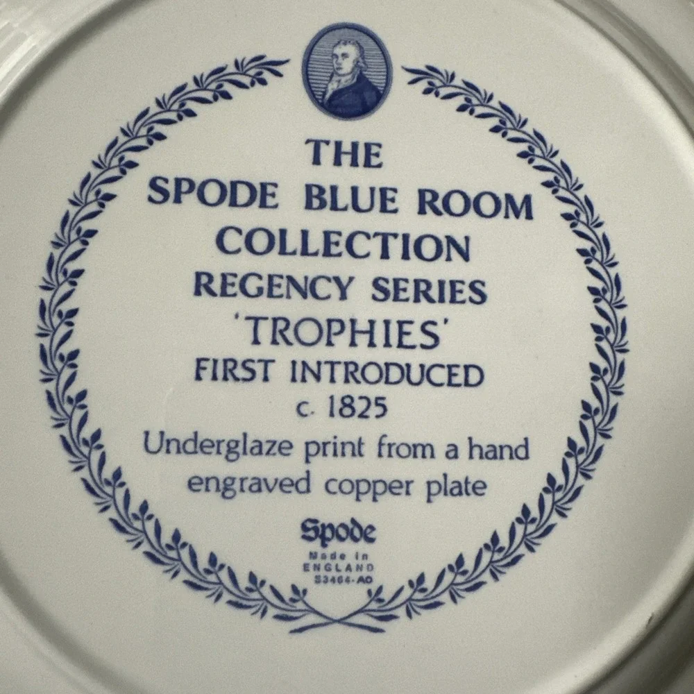 Vintage The Spode Blue Room Regency Series Trophies Plate Made in England 11
